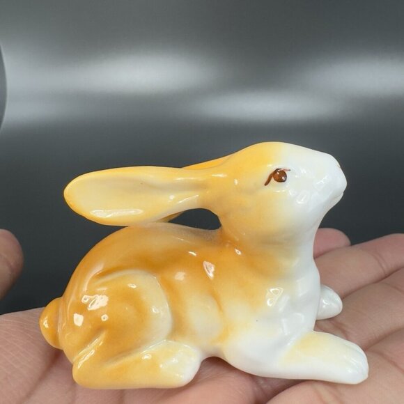 Vintage Bone China Small Rabbit Bunny Porcelain Figurine Tan White Figure VTG - Picture 10 of 11